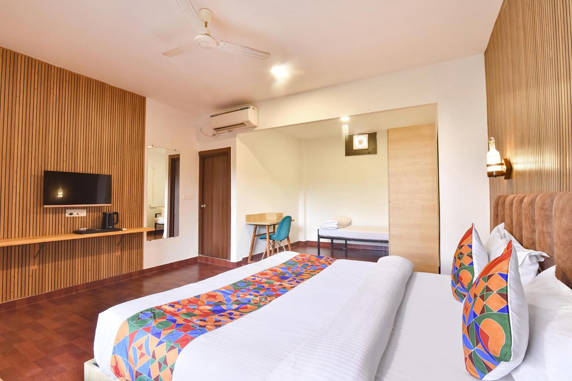 Fabhotel Morjim Bliss - 500M From Morjim Beach Exterior photo